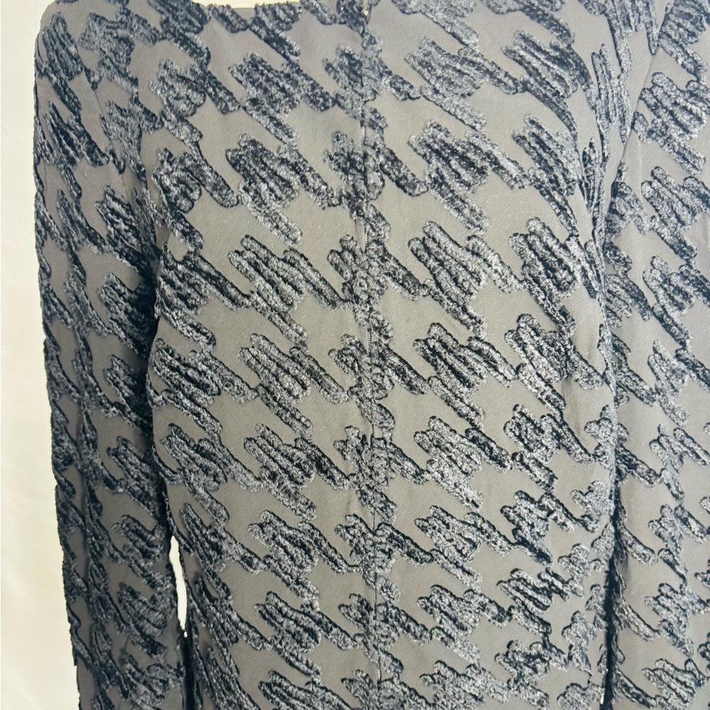 Akris Textured Black 100% silk jacket - Picture 3 of 11